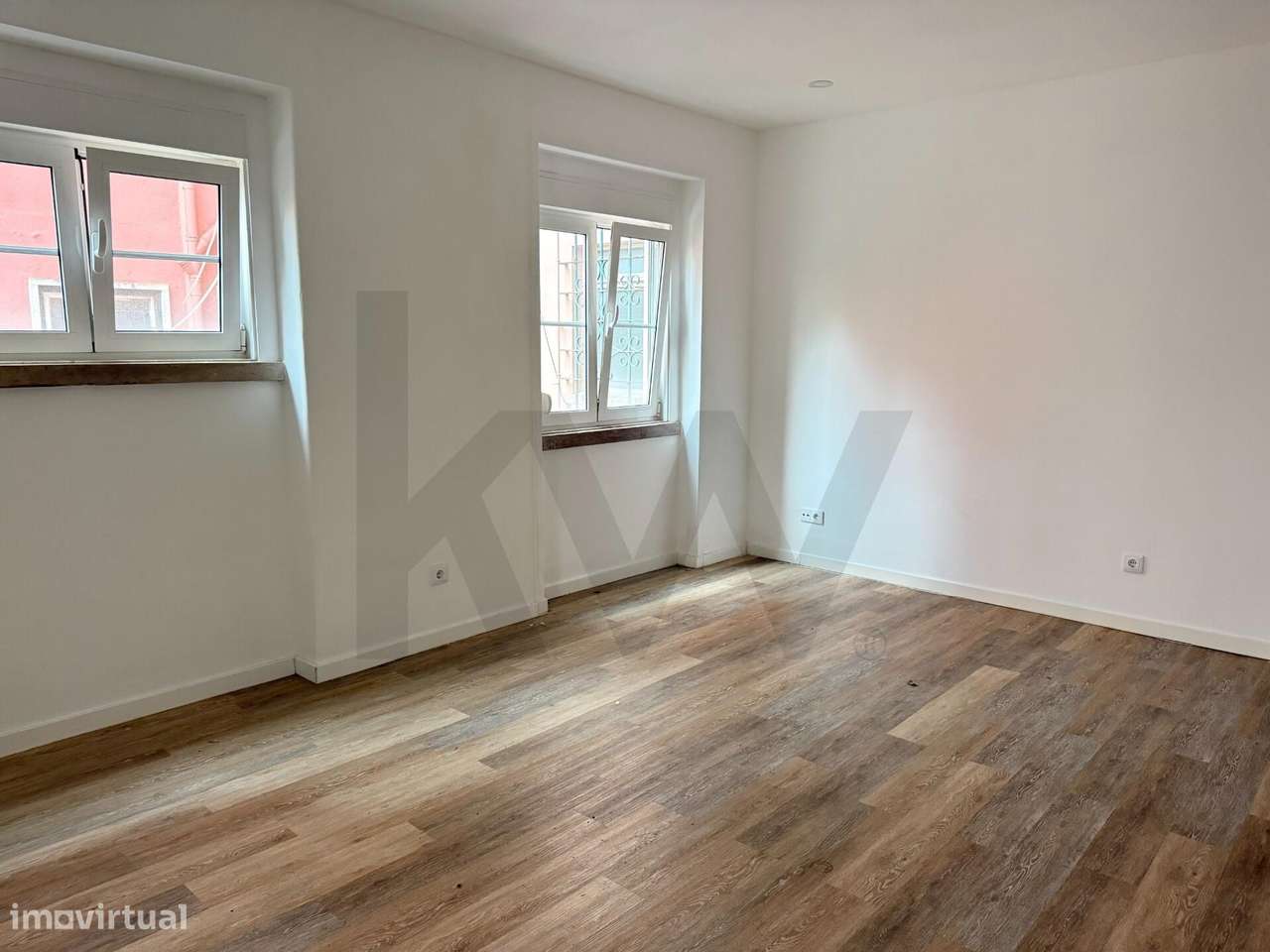 Estúdio para arrendamento em Campo de Ourique - Grande imagem: 2/16