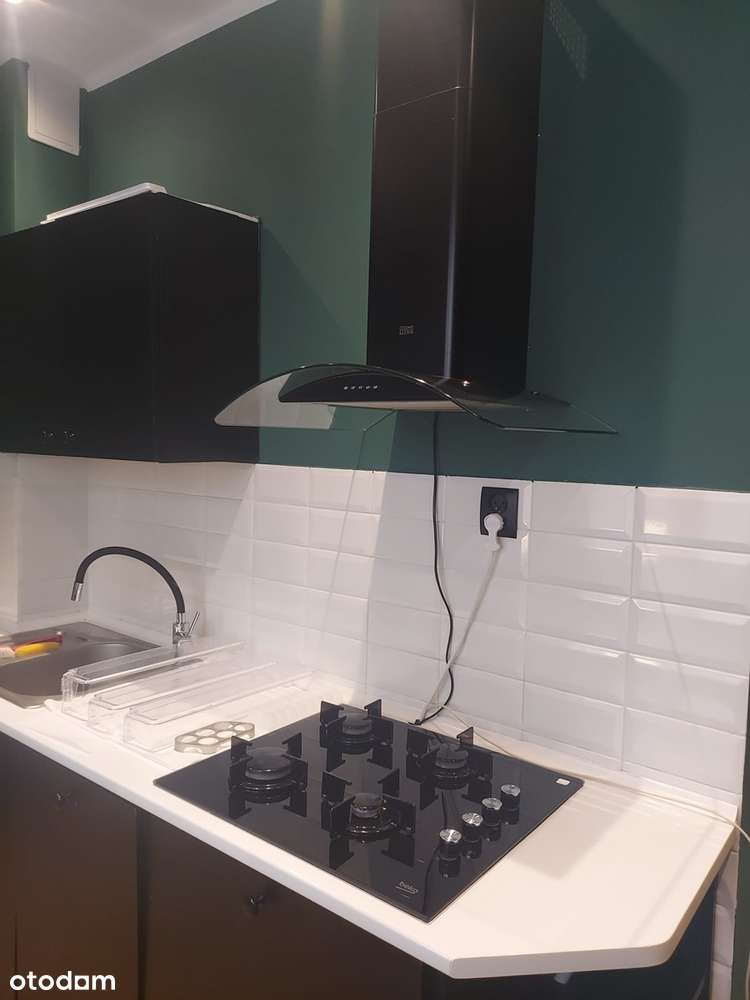 Sprzedam duże słoneczne M3 balkon 50m2 III piętro Grodzka-3