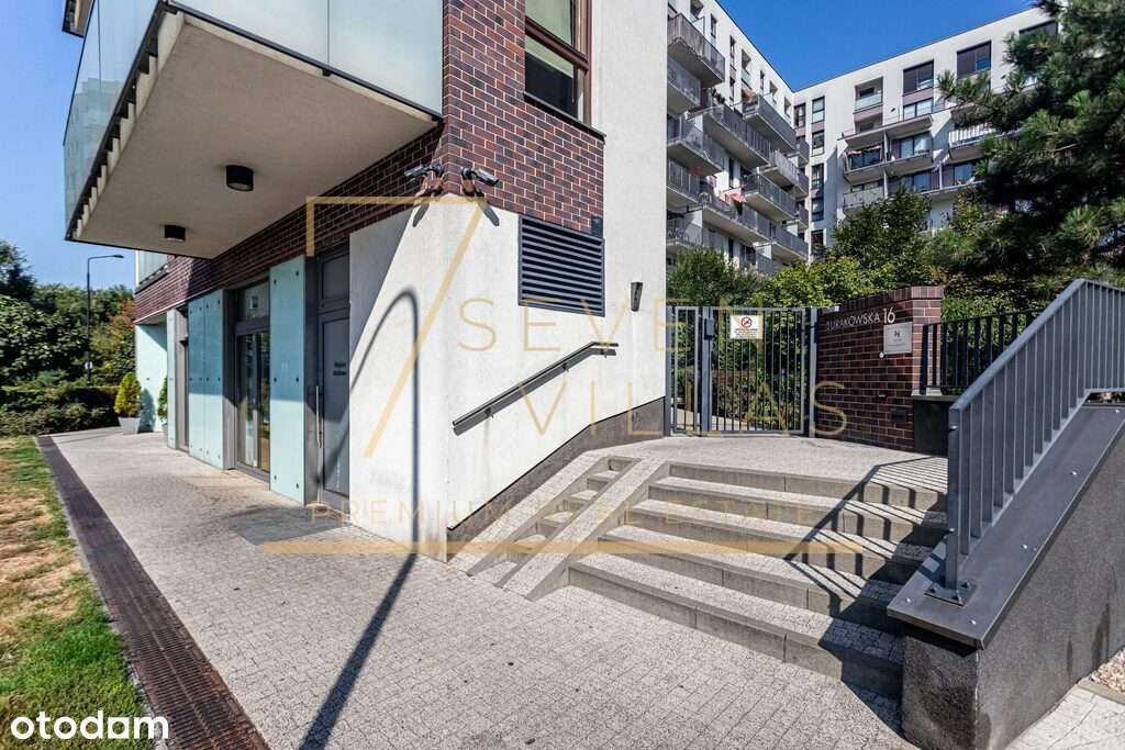 Apartament z balkonem i garażem-1