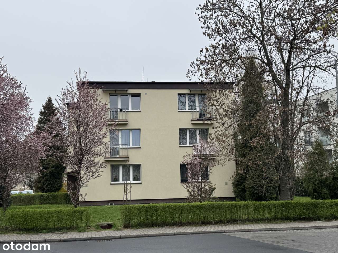 Katowice, Koszutka,ul. Widok, opodal Silesia CC, park,ładne M-2,balkon