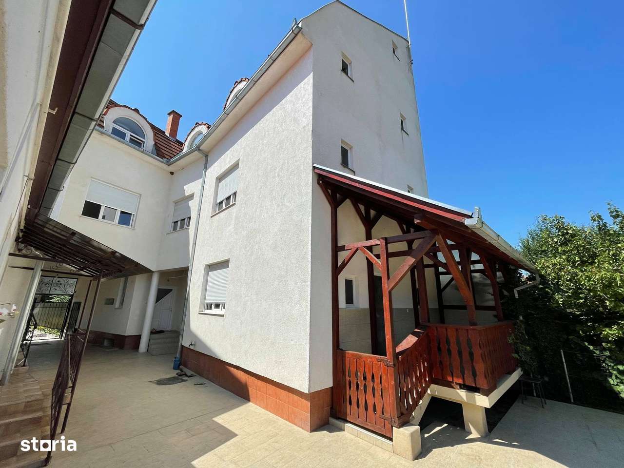 Exclusivitate ! Ideal investitite ! 2 case + 10 ari teren , str. Dara-3