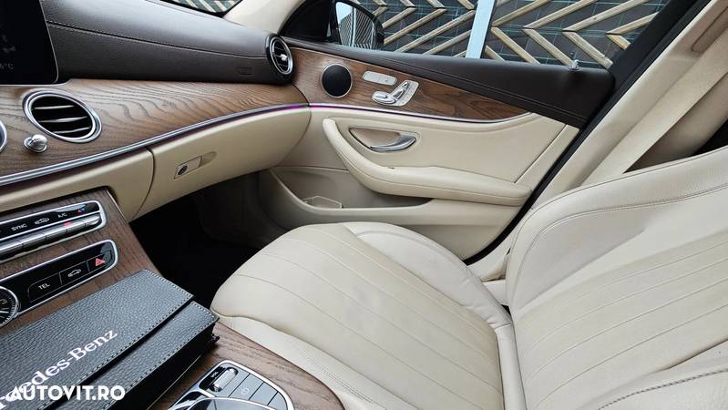 Mercedes-Benz E 350 D 4Matic T 9G-TRONIC Exclusive - 19