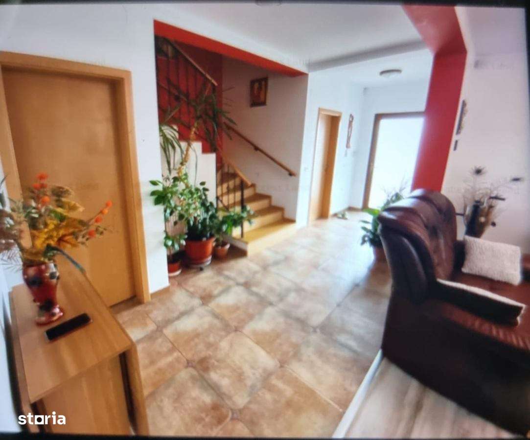 Casa 4 Camere 3 bai Teren 333mp Mosnita Cartier Europa 249.000 euro - Imagine principală: 5/14