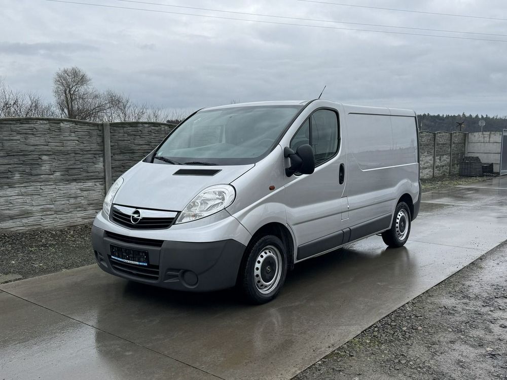 Opel Vivaro 2012