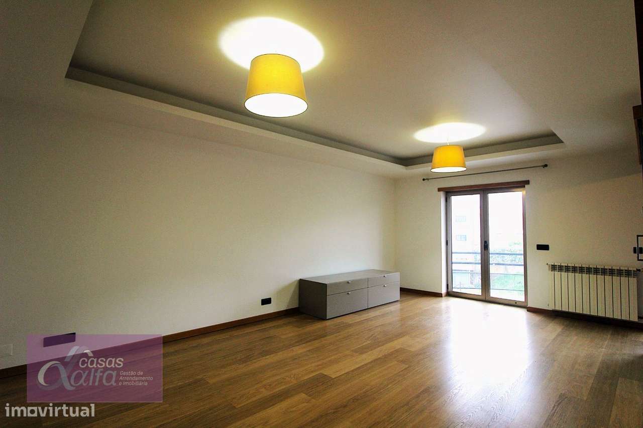 Apartamento T2 em Condomínio Fechado  Leiria - Grande imagem: 3/19