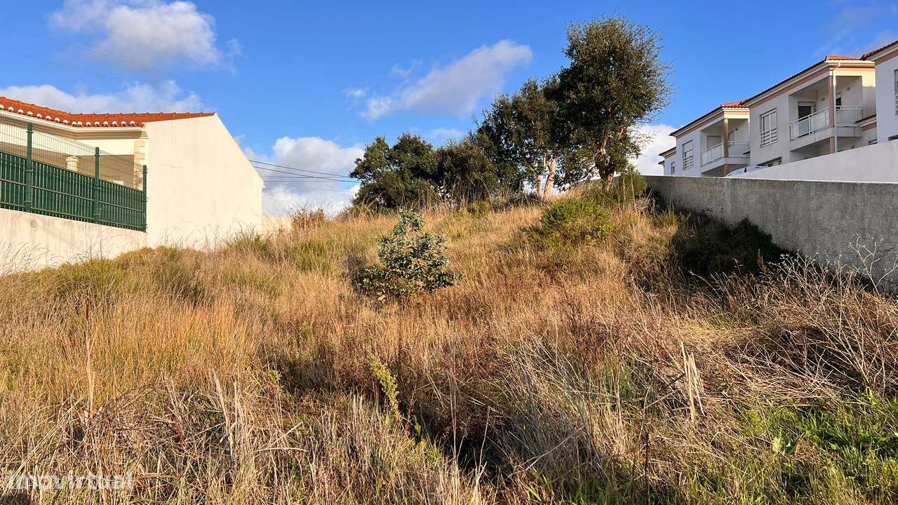 Terreno urbano com 1230m2 em A dos Cunhados-7