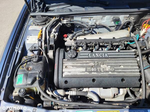 Lancia Kappa 2.0 Turbo LX - 11