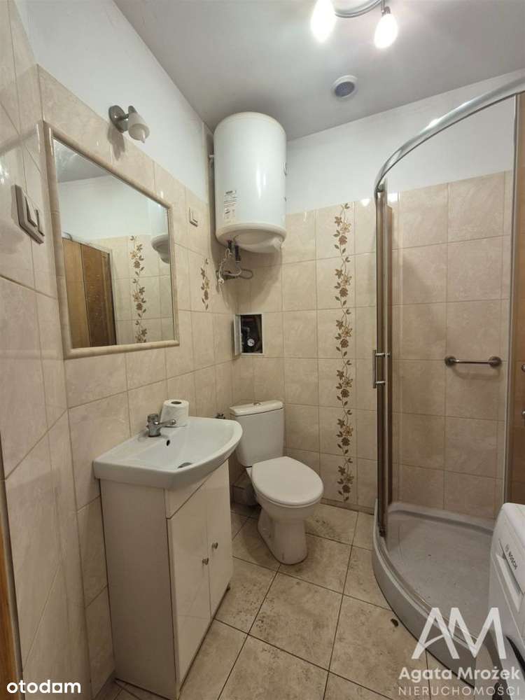 Piękna kamienica,mieszkanie z ogromnym potencjałem-17