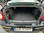 Volkswagen Passat 2.0 TDI DPF Highline DSG - 16