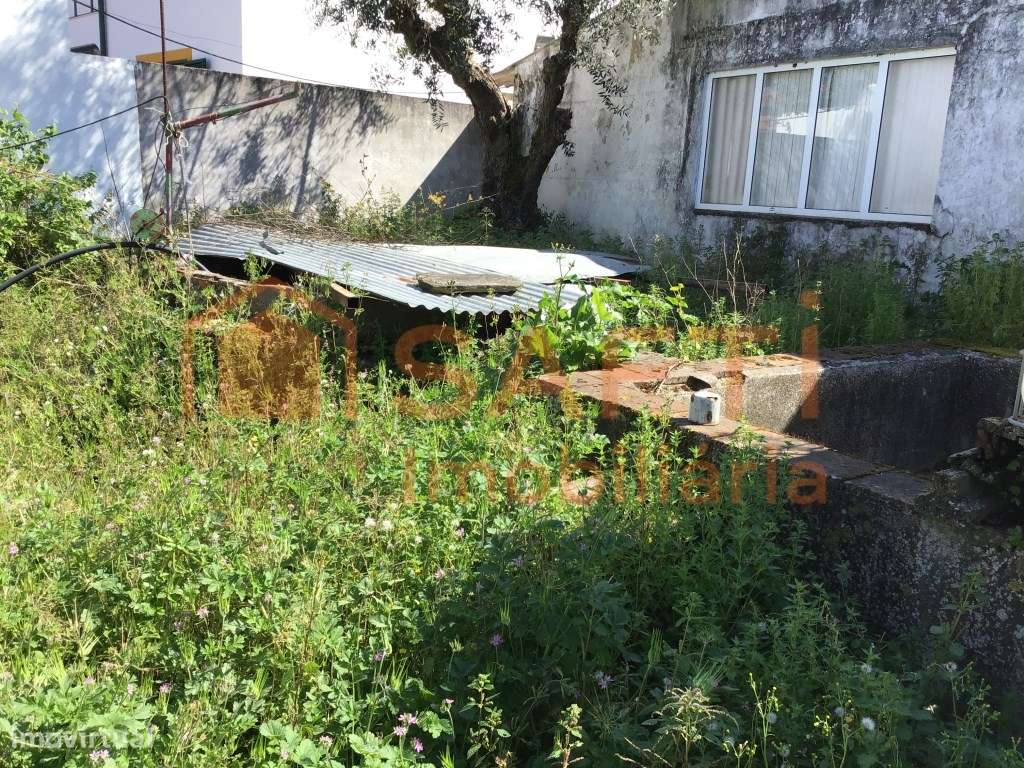 MORADIA T3 ISOLADA COM TERRENO-13