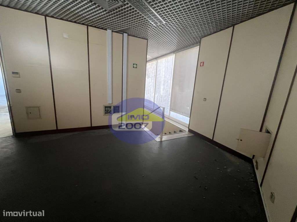 Loja em São Paio de Oleiros-16