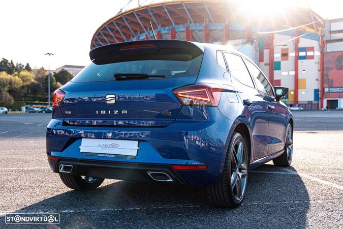 SEAT Ibiza 1.0 TGI S&S FR - 3