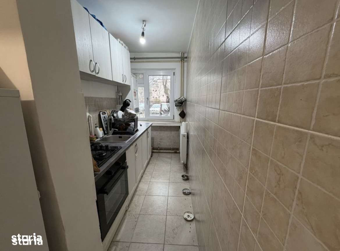 Apartament 3 camere Craiovita Orizont parter/4 centrală mobilat - Imagine principală: 5/9