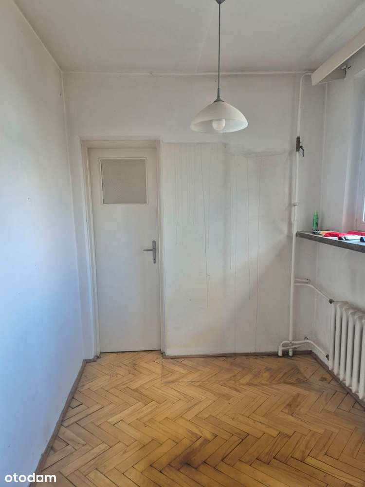 Mieszkanie 2 - pokojowe do remontu z 2 balkonami.-4