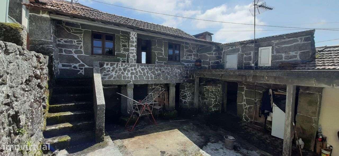 Moradias em granito – Oliveira de Frades - Grande imagem: 2/39