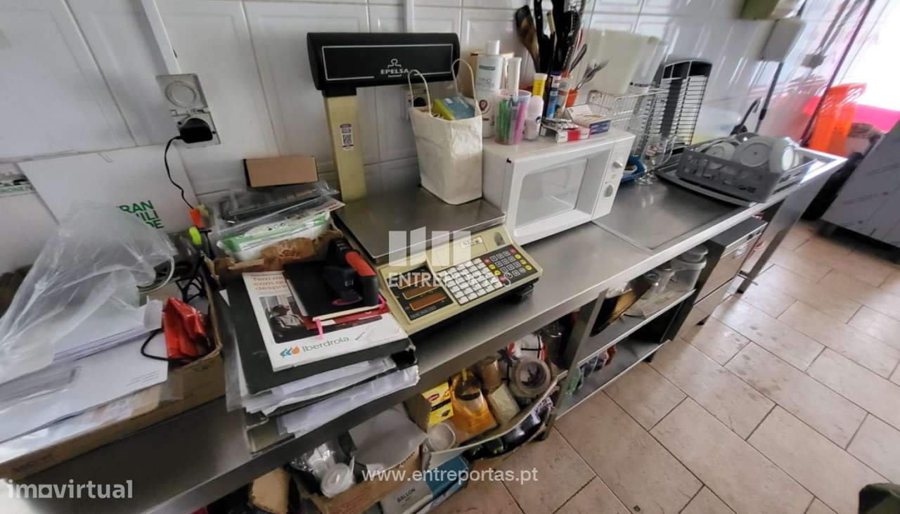 Venda de loja/café em bom estado, Sta Maria Maior, Viana do Castelo - Grande imagem: 3/18