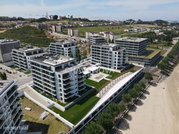 T1 Novo c/ Lugar de Garagem e Arrumo em Canidelo-0