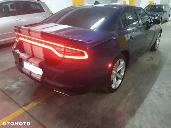 Dodge Charger 5.7 R/T - 15