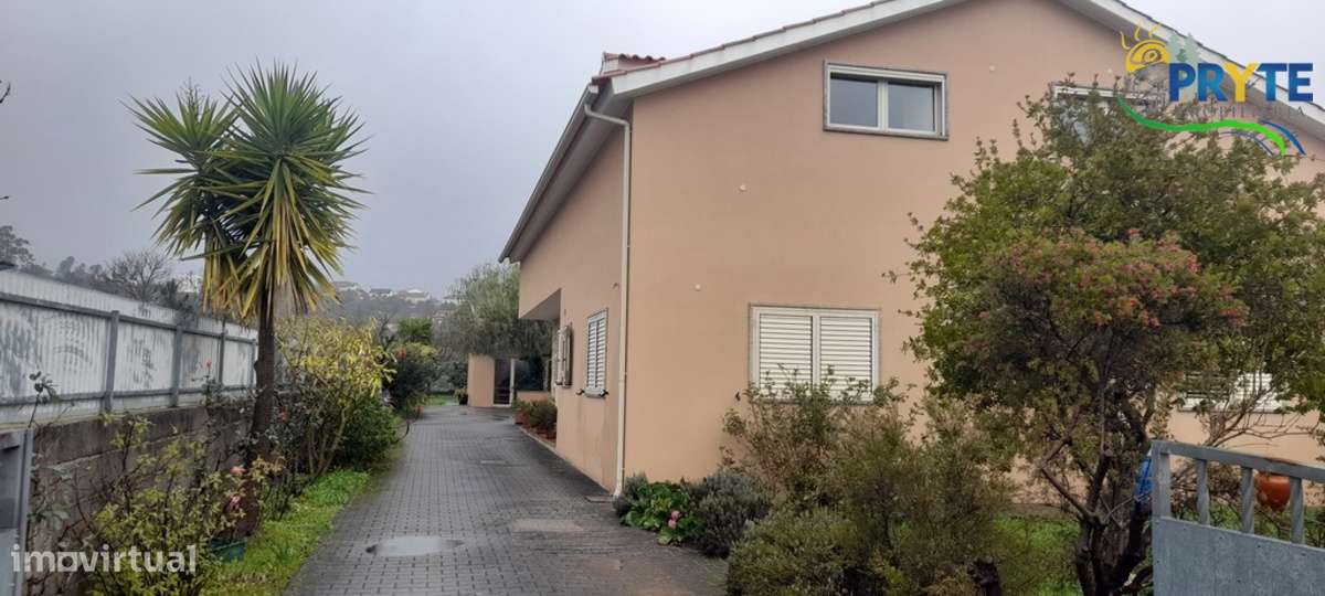 Moradia T3 com suítes e anexo T1 independente em Figueiró dos Vinhos - Grande imagem: 3/14