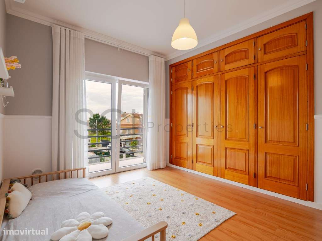Moradia Isolada renovada T3+2 Quintinhas Cave sótão e pronta a habitar-15