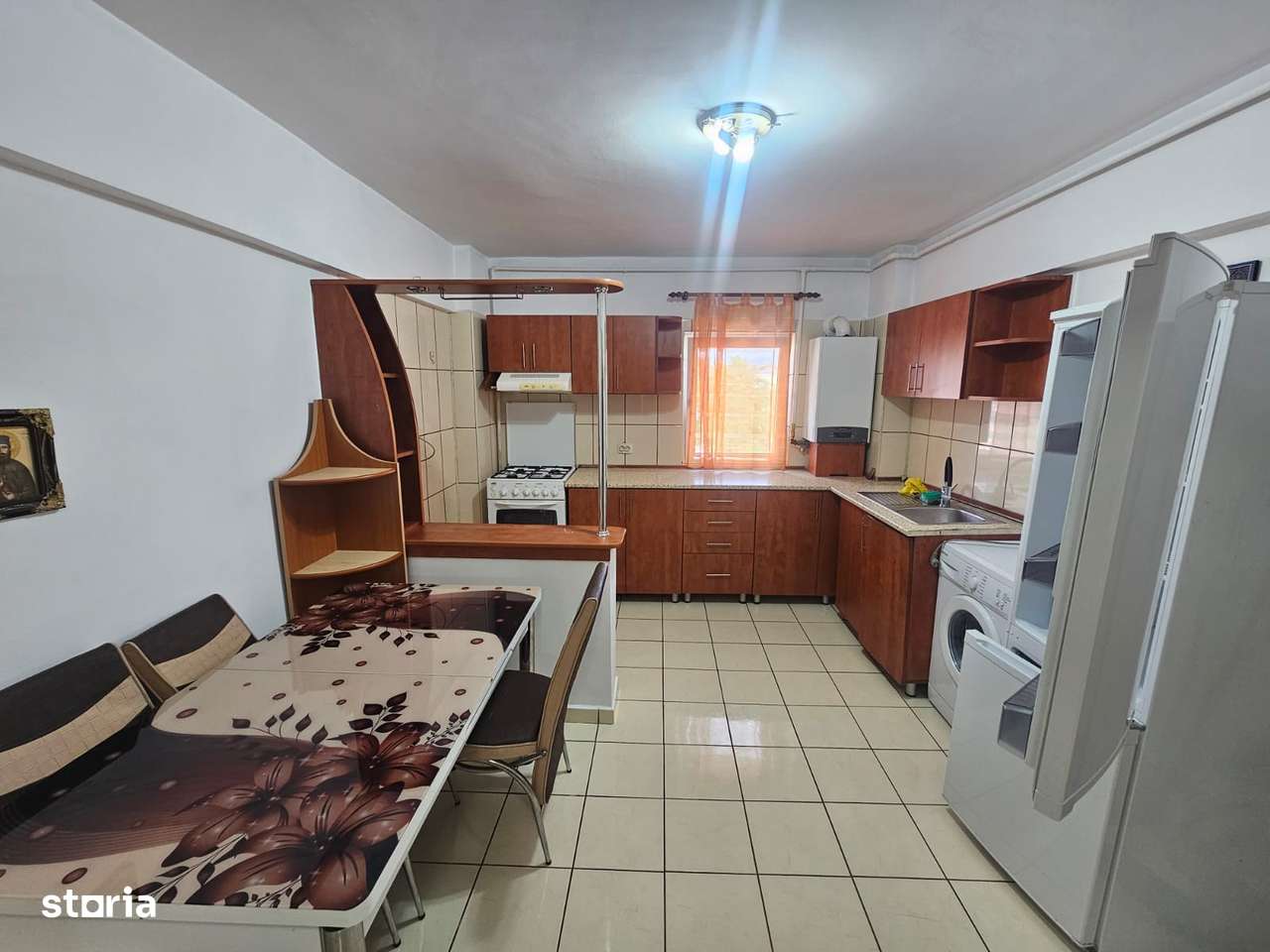 Apartament cu două camere de închiriat în Curtea de Argeș. - Imagine principală: 4/8