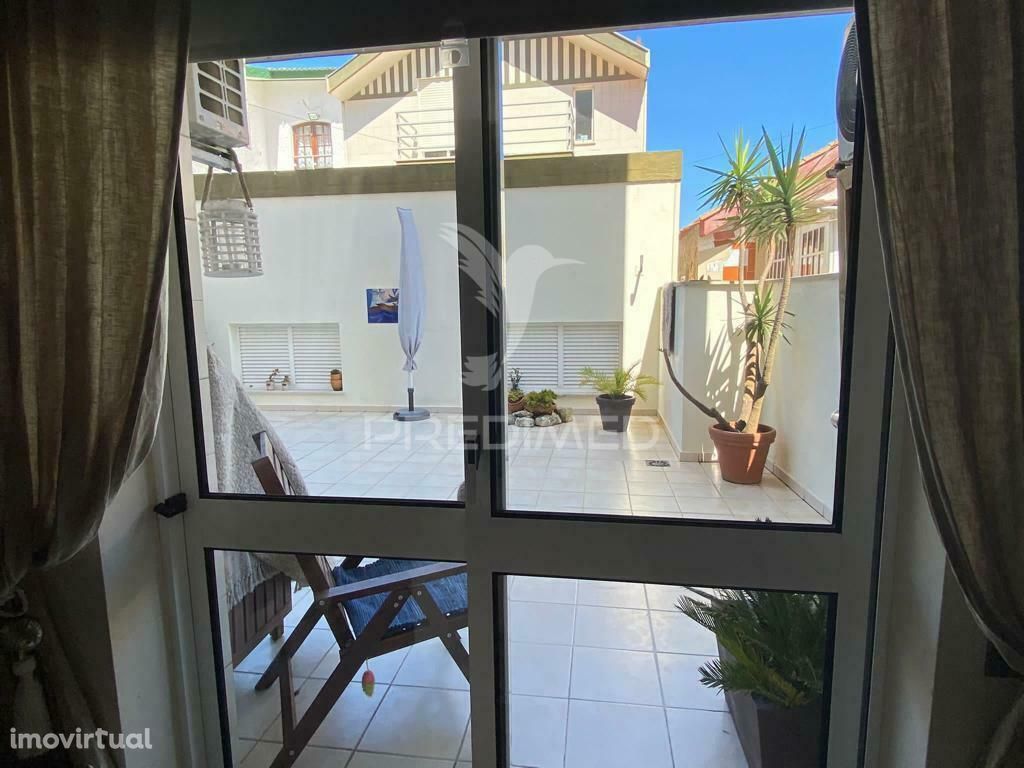 Apartamento T2+1 situado em zona nobre na Costa Nova