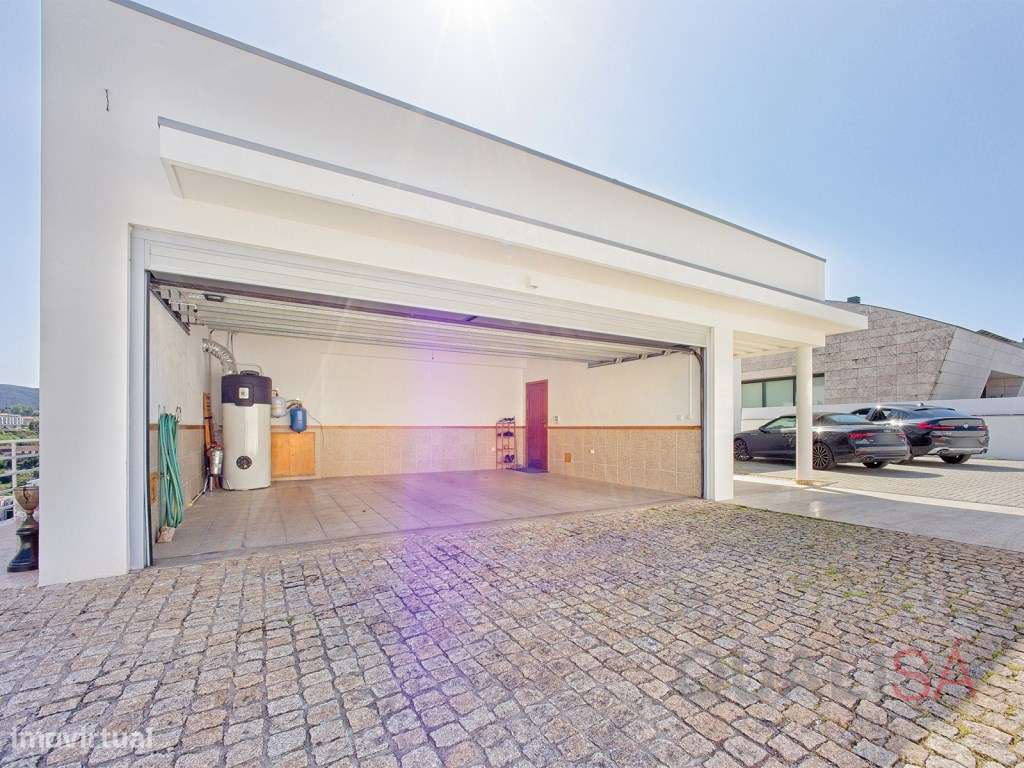 Moradia T5 com piscina, jardim e pomar e com vistas panorâmicas em ...-6