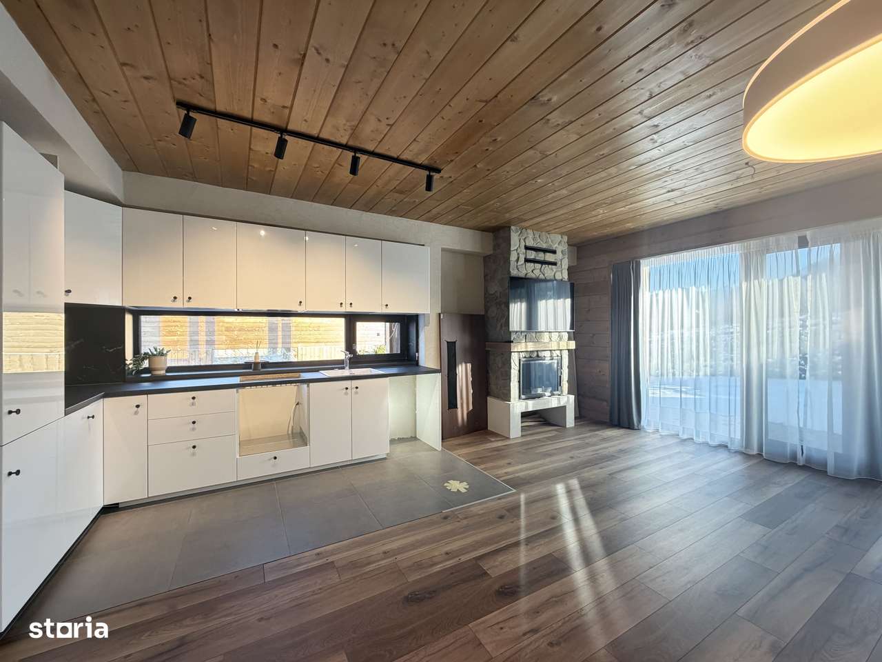 Casă de vacanță modernă într-un cadru natural deosebit – Râșnov-3