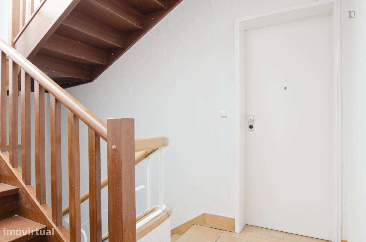 Quarto - localizado em Arroios Lisbon - Grande imagem: 3/10