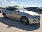 Lexus ES - 1