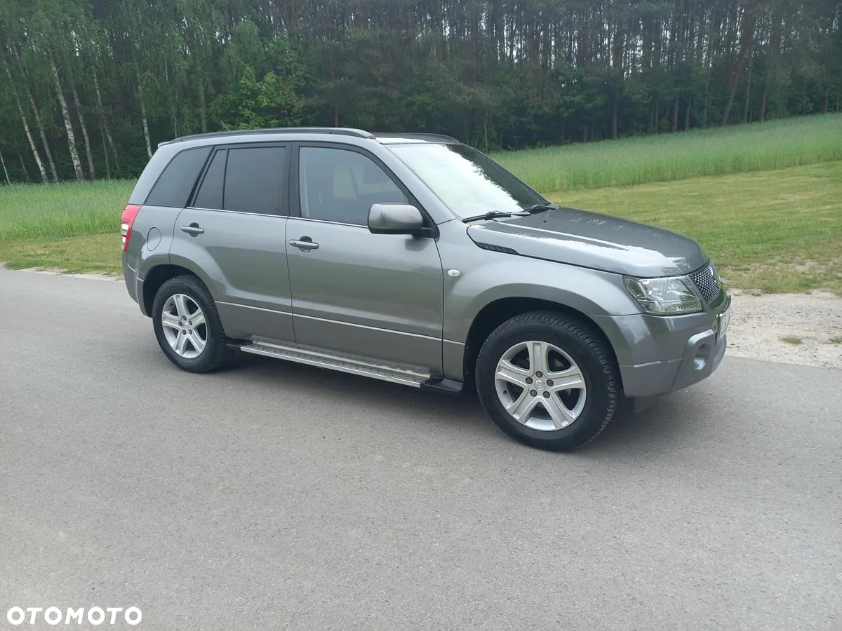 Suzuki Grand Vitara 2.0 - 6