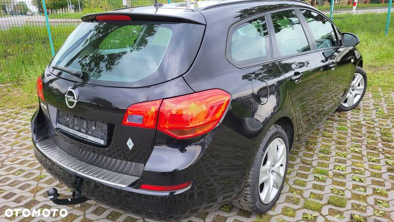 Opel Astra 1.6 Sports Tourer - 17