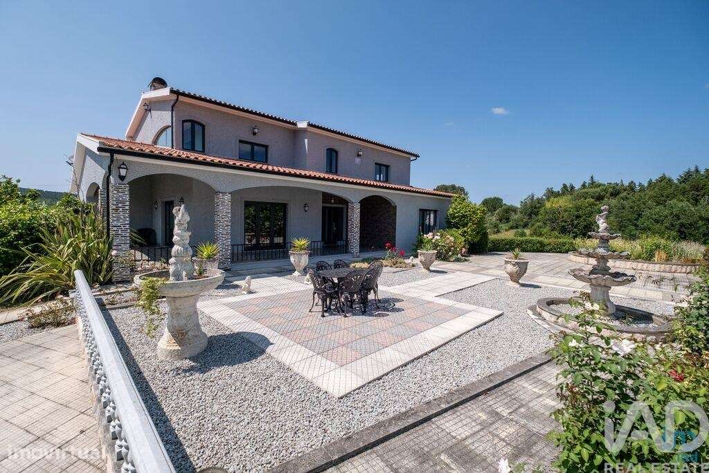 Casa / Villa T6 em Secarias de 398,00 m2 - Grande imagem: 5/30