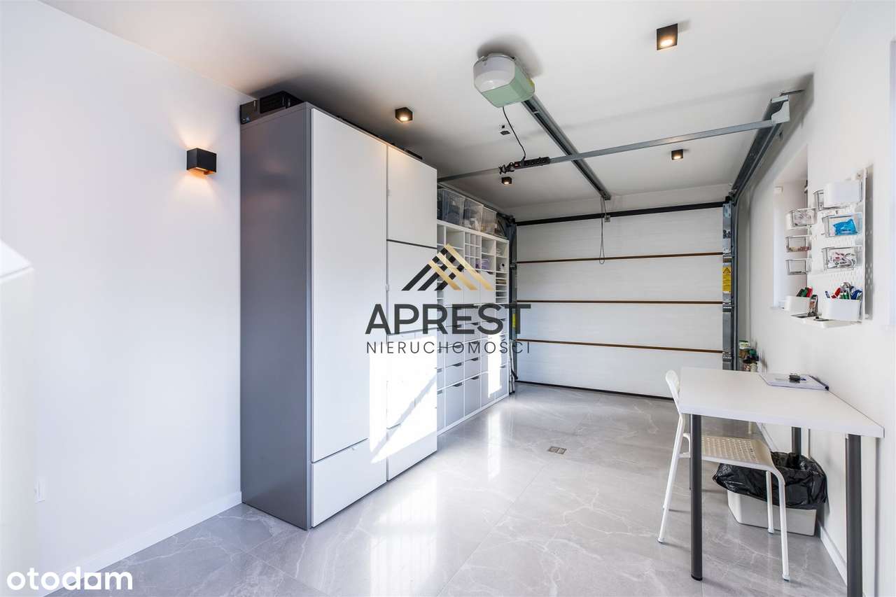 Wyjątkowy dom w Borku Fałęckim z ogrodem-7