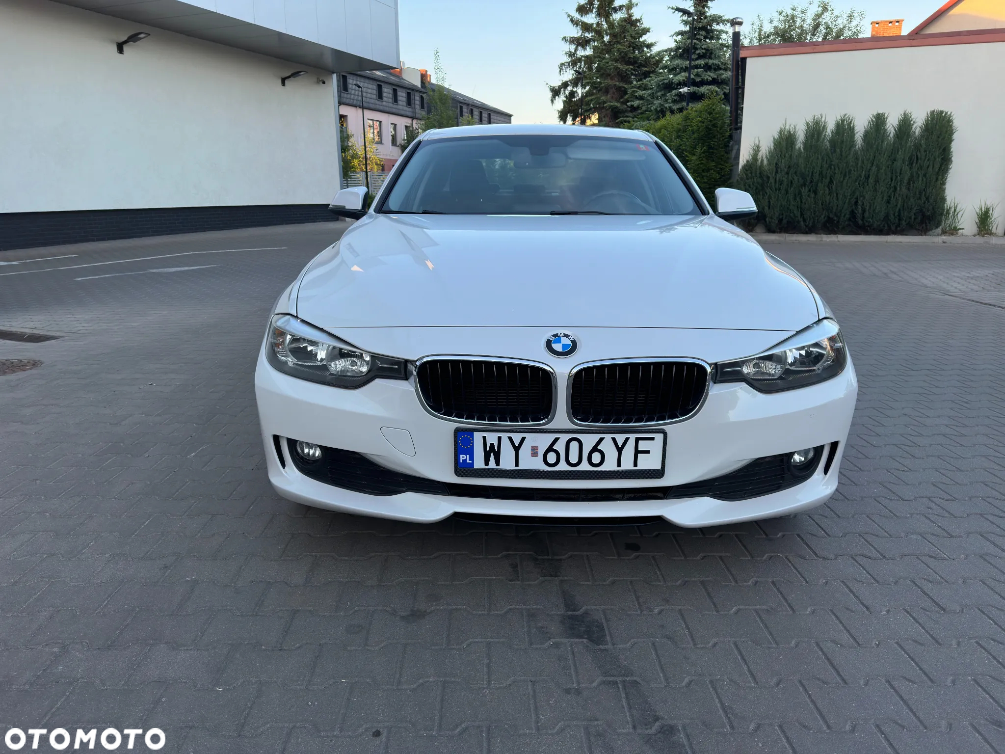 BMW Seria 3 320d - 13