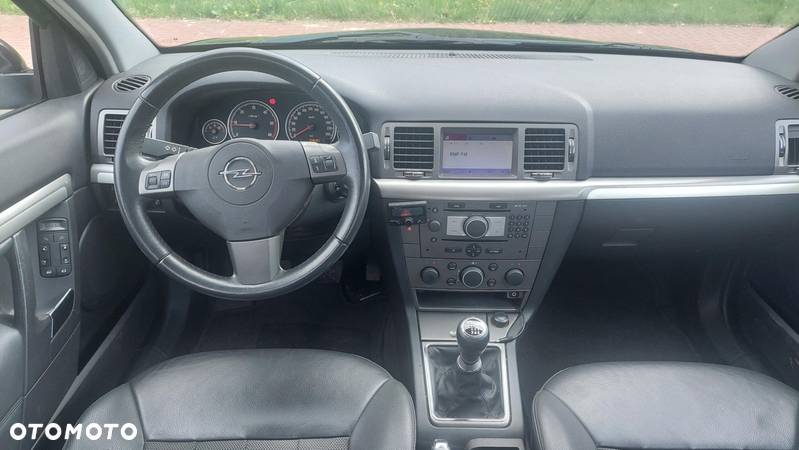 Opel Vectra 1.9 CDTI Cosmo - 9