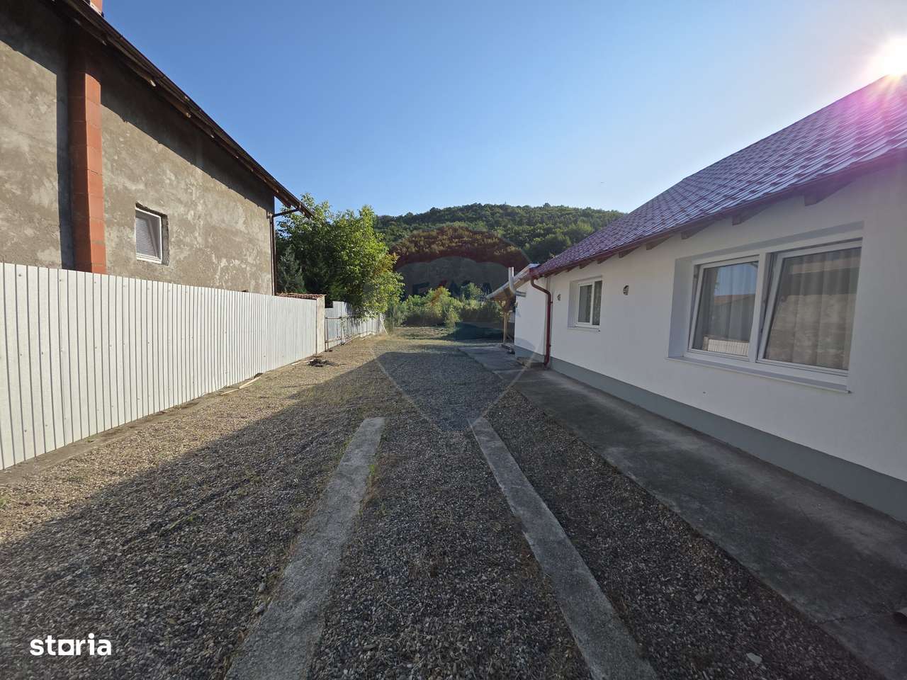 Casa cu teren de vanzare in Lespezi-12