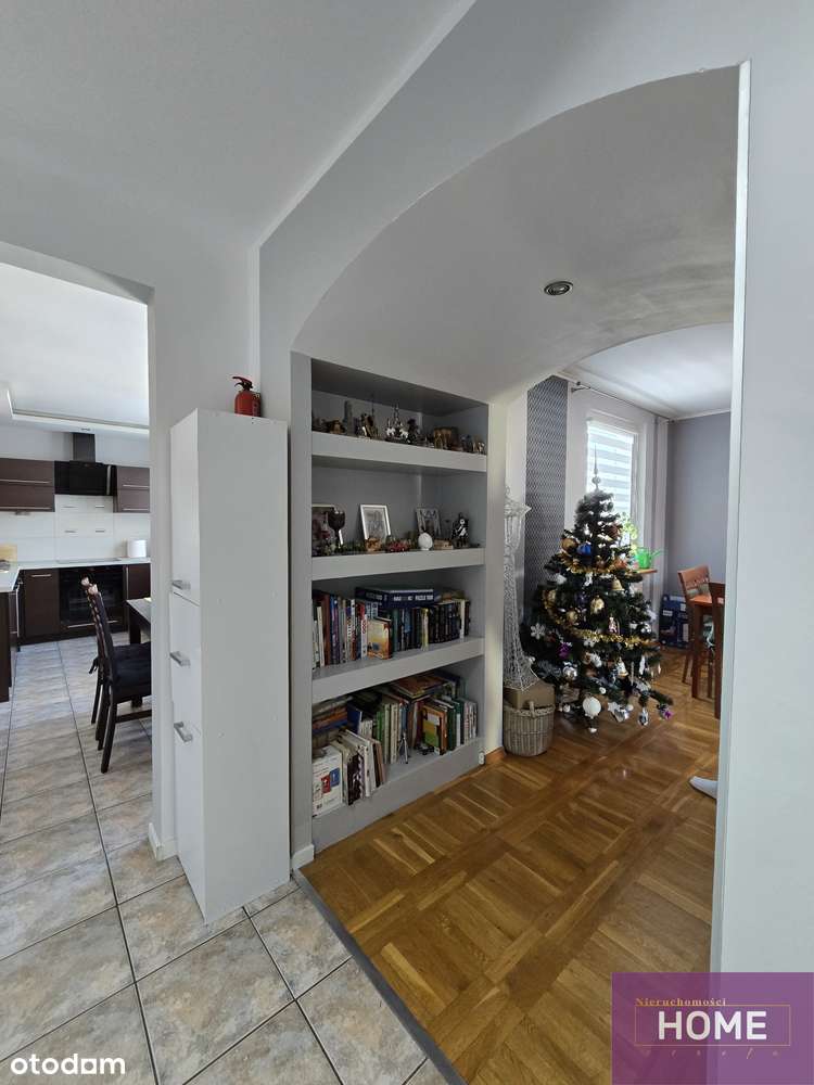 Na sprzedaż 2 poziomowe mieszkanie 5 pokoi-15