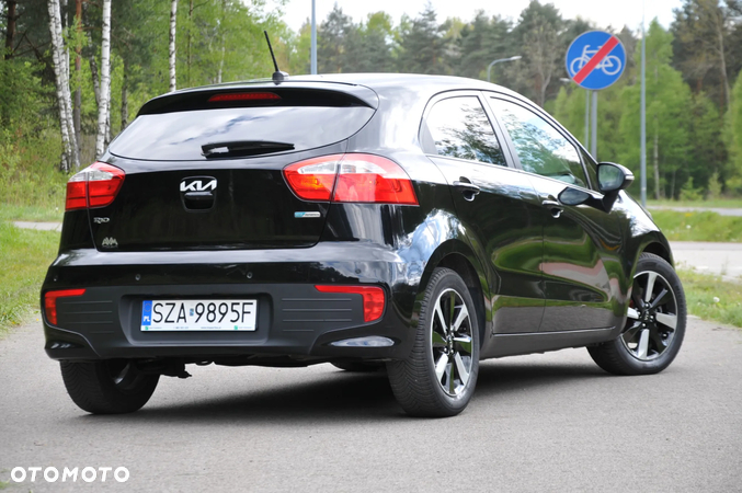 Kia Rio 1.4 crdi Business Line - 11