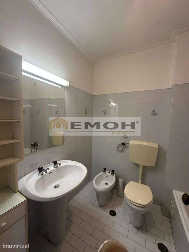 Apartamento T2 São Pedro Estoril-30