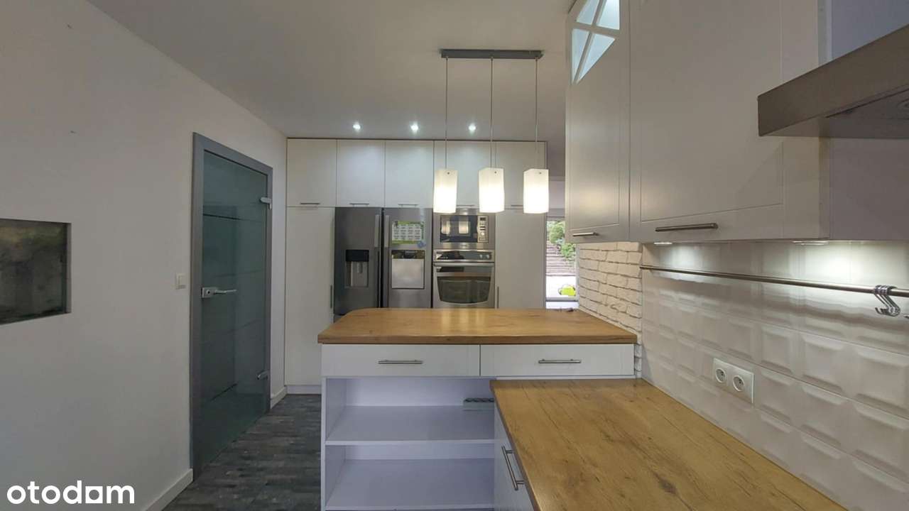 Dom w zabudowie bliźniaczej w urokliwej części Wejherowa-1