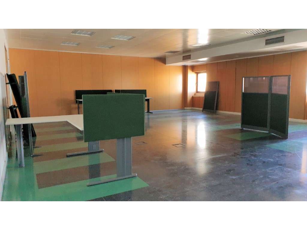 Escritório Alfragide Arrendamento | 294 m2 | Edifício Tejo - Grande imagem: 2/22