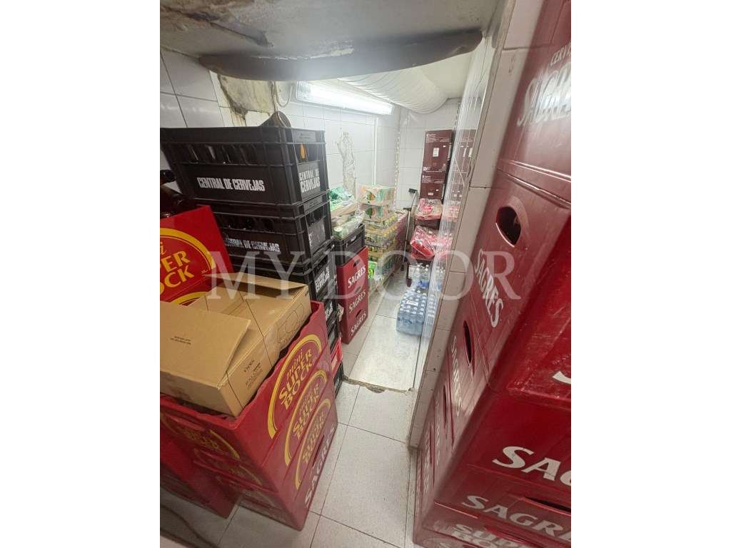 Av. Moscavide - Pastelaria / Restaurante -Trespasse - Central-36