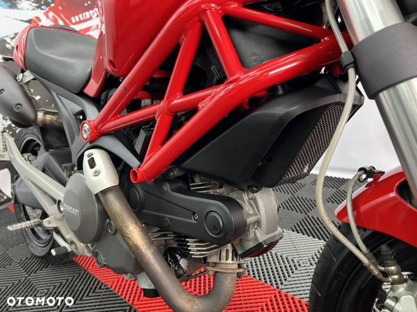 Ducati Monster - 13