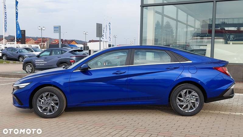 Hyundai Elantra 1.6 Smart CVT - 2