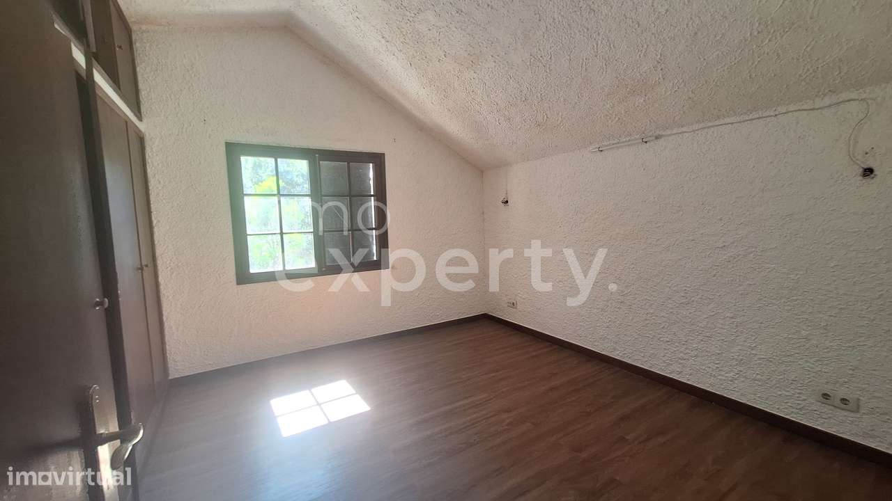 Moradia T2 remodelada na Ribeirinha, Camacha-25
