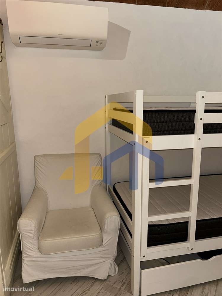 🏡 Moradia Térrea em Banda T2 no Centro de Estremoz-25