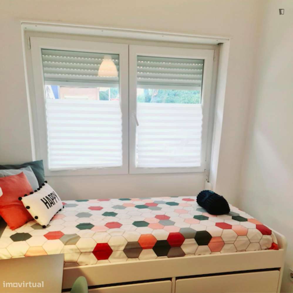 Quarto - localizado em Amadora Lisbon - Grande imagem: 5/10