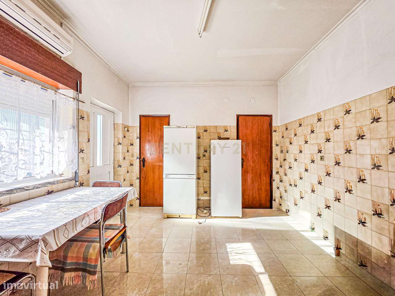 Moradia isolada + duas lojas comerciais na Quinta do Conde, Sesimbra-14