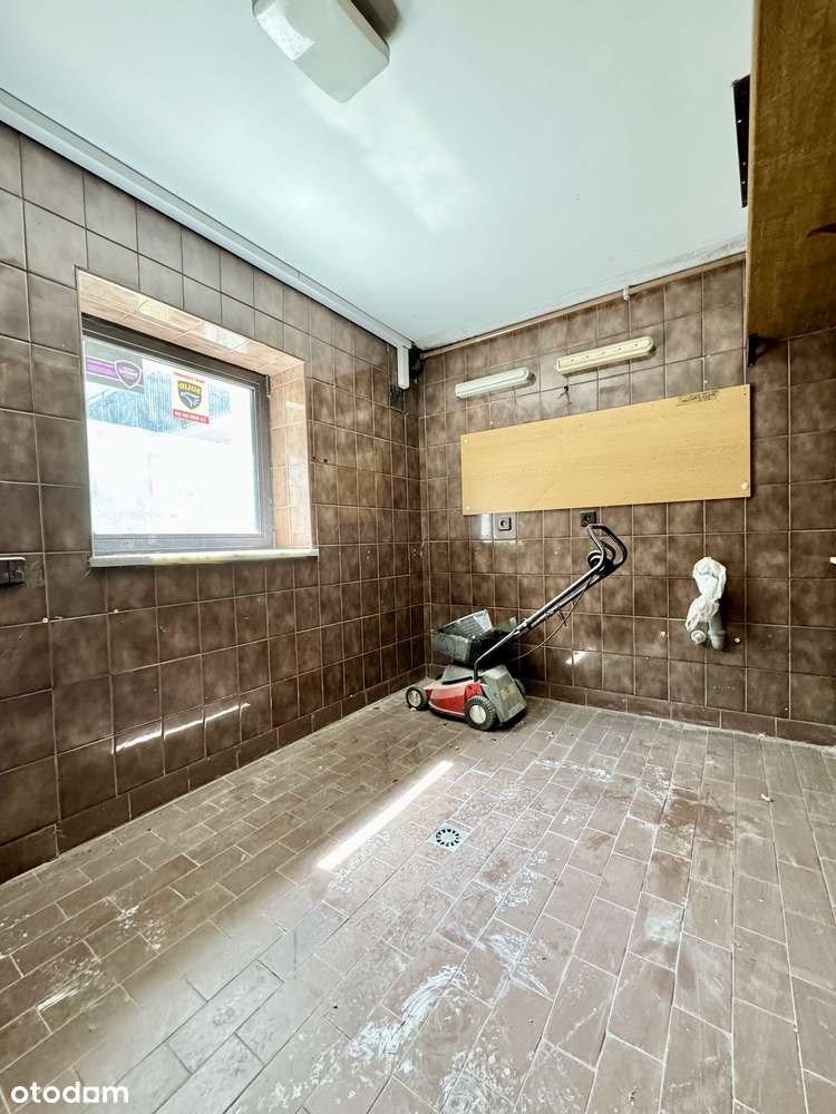 Dom mieszkalno-biurowy z basenem w atrakcyjnej lokalizacji | Mokotów-18